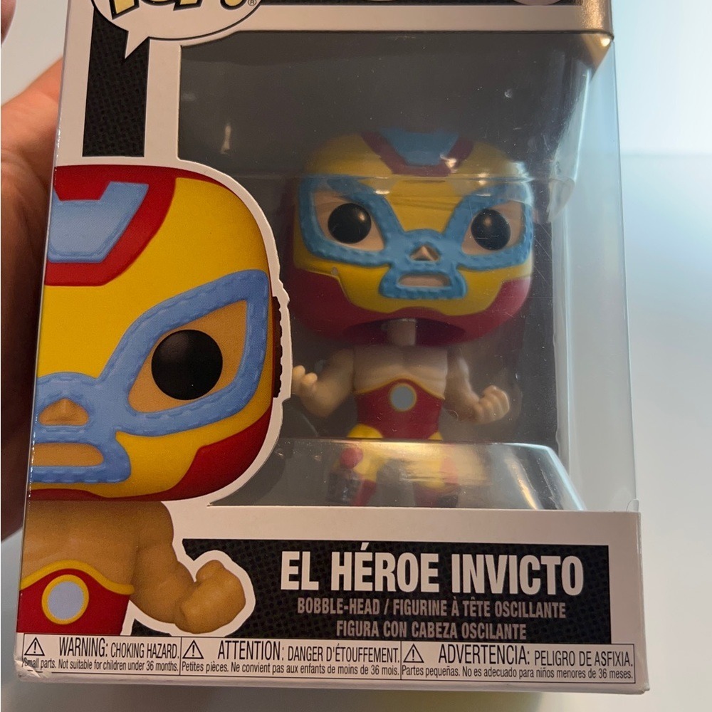 Funko POP! Marvel Lucha Libre Edition El Heroe Invicto #709 Vinyl Figure w/ Case